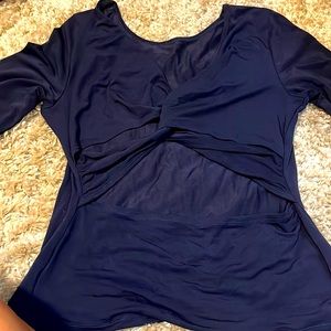 GapFit criss cross back long sleeve shirt